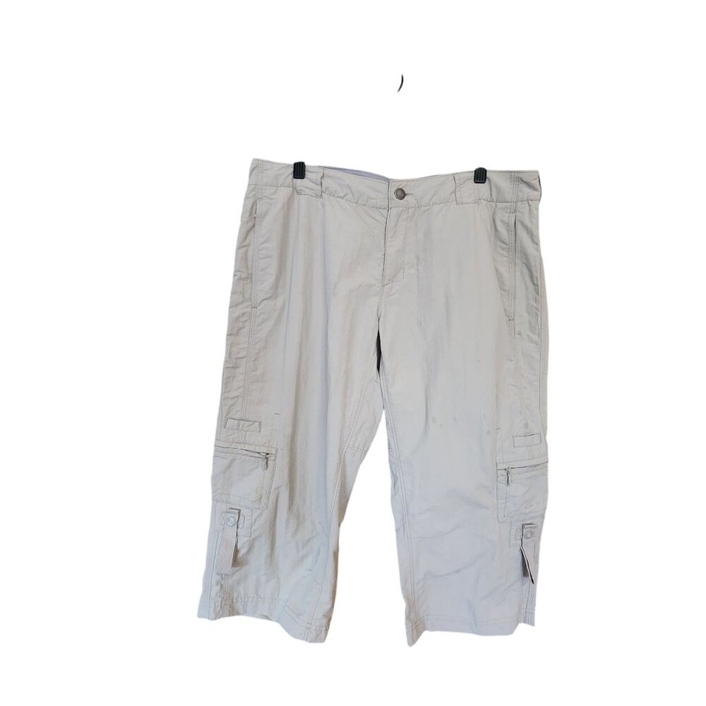 Columbia Titanium Womens Beige Cargo Capris Size 10 Lightweight Outdoor Pants